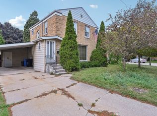 5570 N Olcott Ave, Chicago, IL 60656