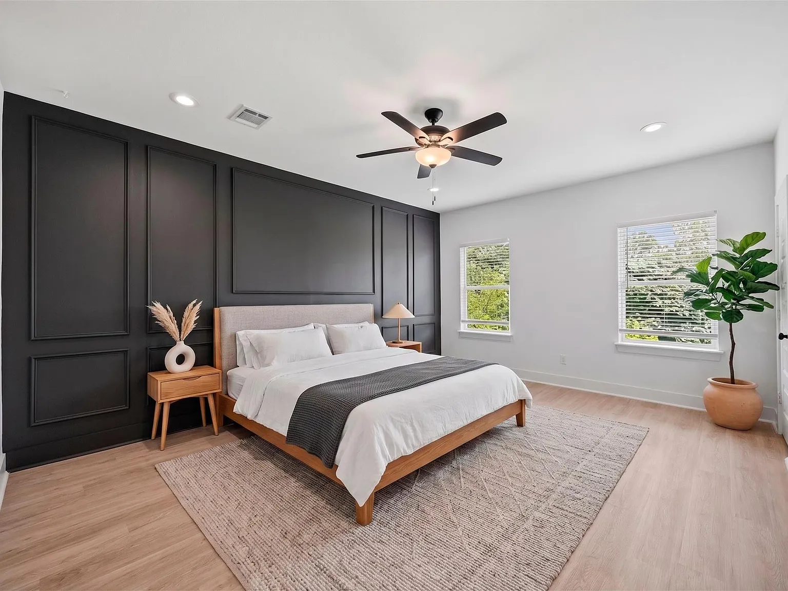 3 bed, 2.5 bath, 1848 sqft, $2,200 — Photo 4