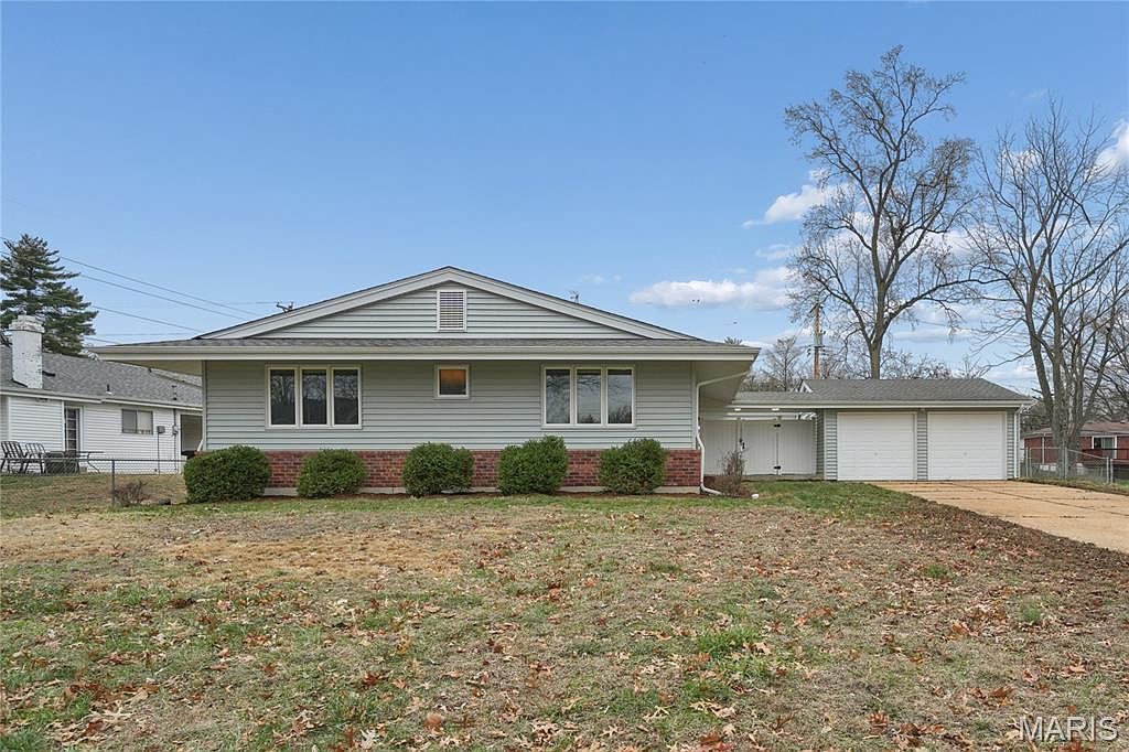 12508 Larkwood Dr, Saint Louis, MO 63146 | Zillow