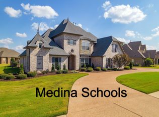 403 Silver Leaf Dr, Medina, TN 38355