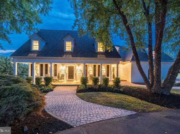 15201 Highview Ct, Waterford, VA 20197