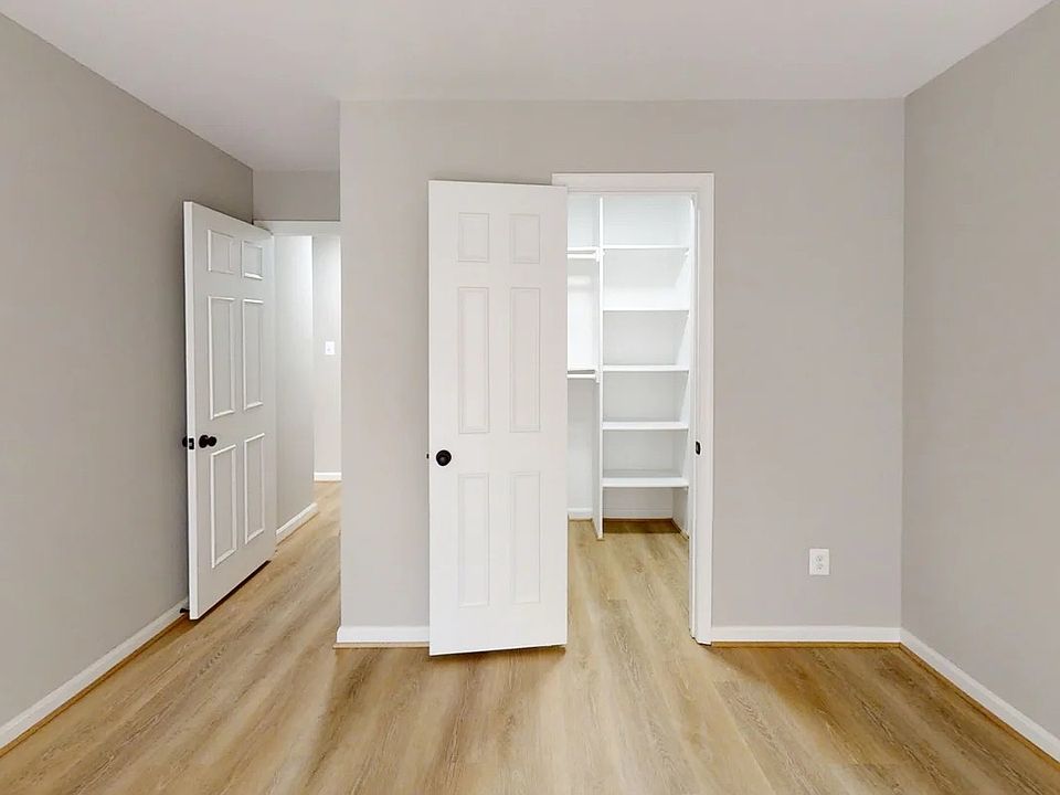 1st image of 3050 Trevor House Dr