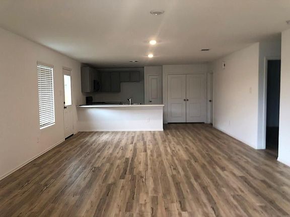 2nd image of 17591 Longwood Trace Ln