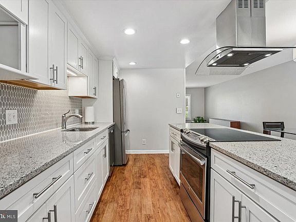 5th image of 14515 Fiske Dr #160-A