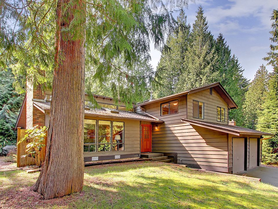 1st image of 890 Highwood Dr SW
