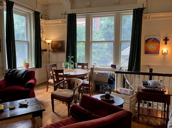 2037 Delancey St APT 1R