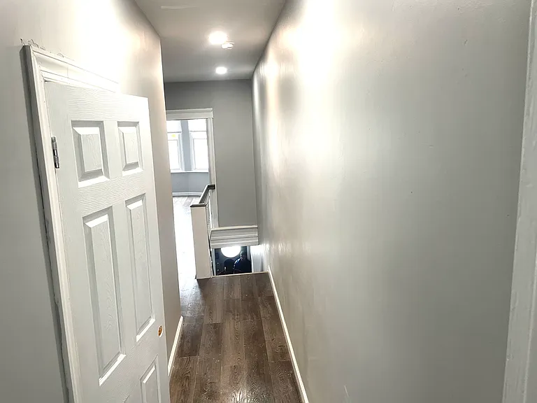 2422 Wharton St — Photo 15