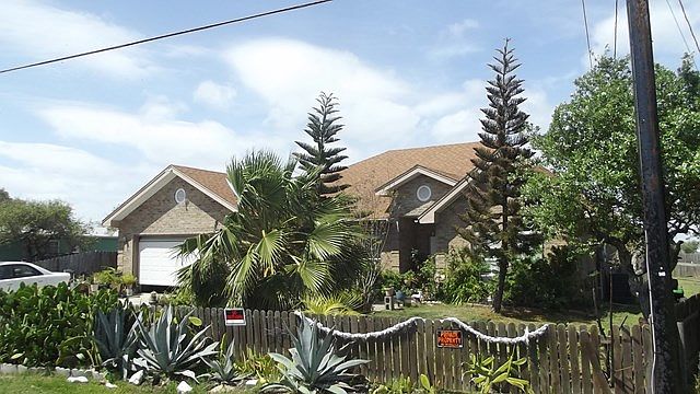 1st image of 112 Lago Vista Dr