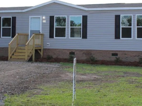 209 Mewborn Drive, Beulaville, NC 28518