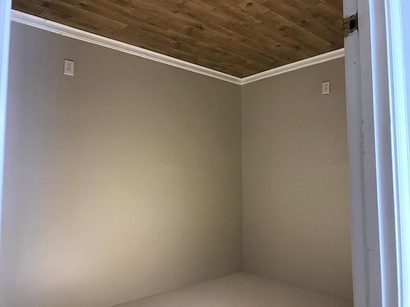 5th image of 104 Duvall Ln