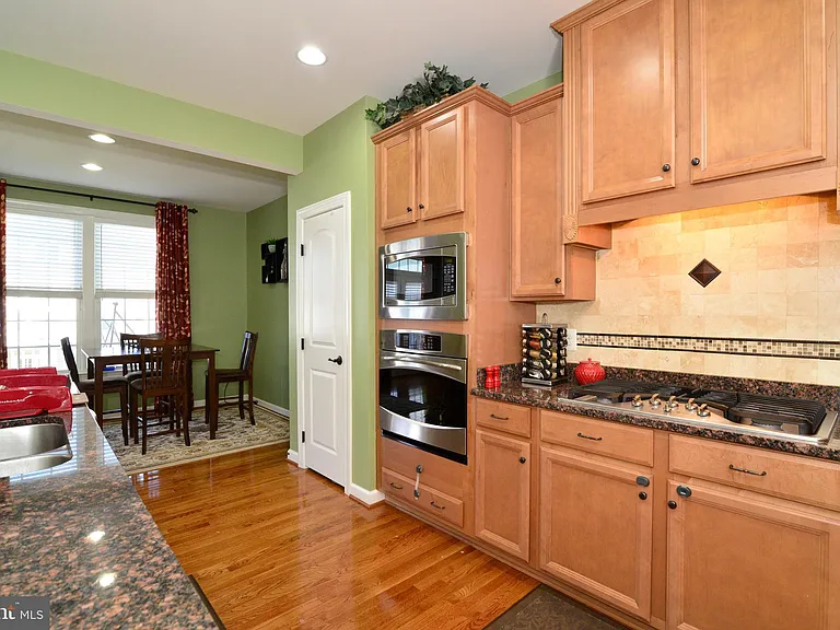 21253 Park Grove Ter — Photo 5