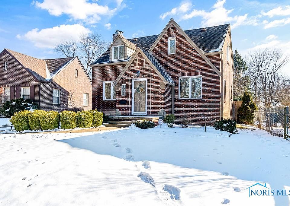 1st image of 2421 Wildwood Blvd