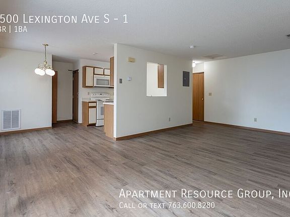 4th image of 3500 Lexington Ave #1