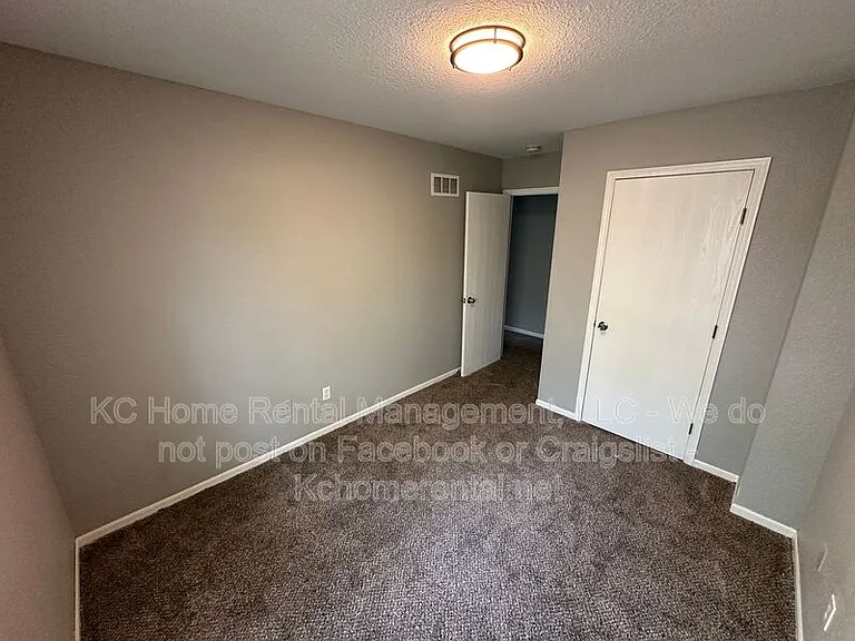 503 SW 4th St — Photo 23