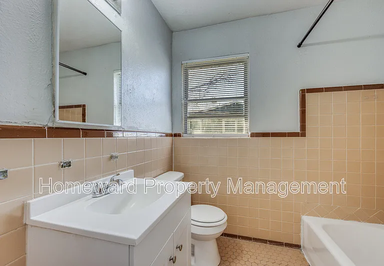 7 Pershing Dr #A — Photo 10