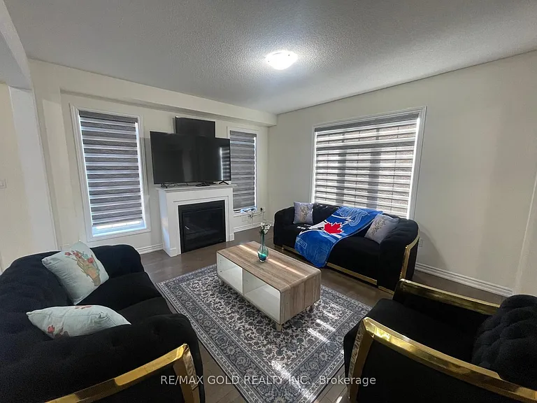 537 Veterans Dr — Photo 34