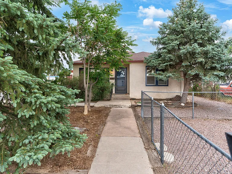 2625 Gunnison St — Photo 23