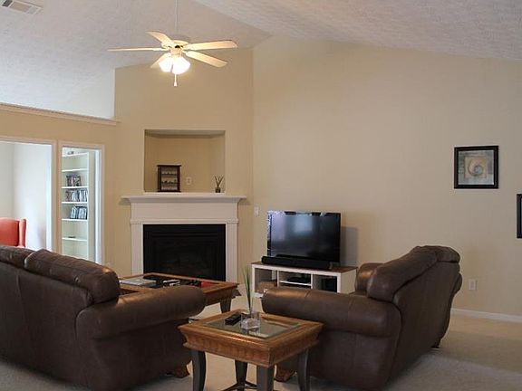 2nd image of 1408 Dulwich Ct