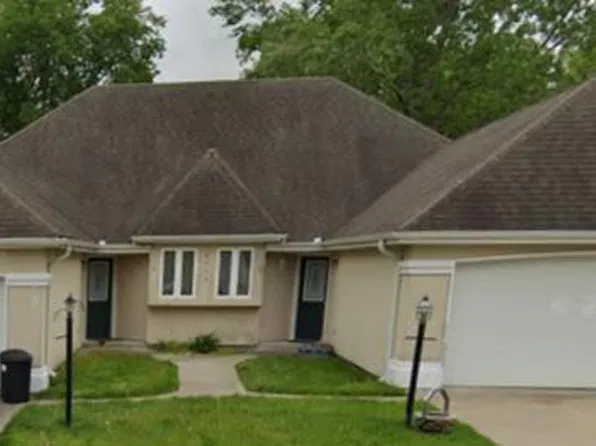 4502B Hunters Glen Dr, Saint Joseph, MO 64506
