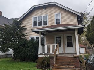 2239 8th St, Rockford, IL 61104