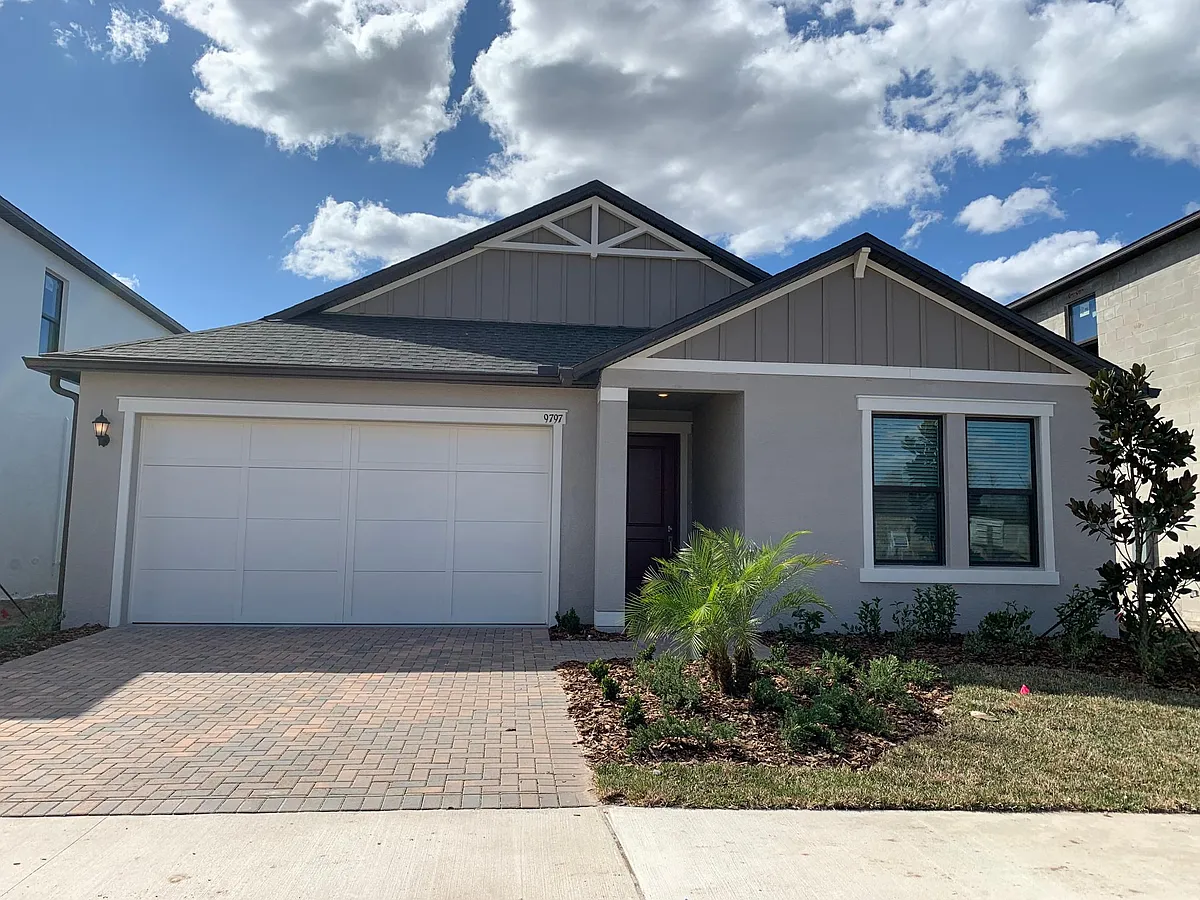 Building Photo - 9797 Coneflower Ct