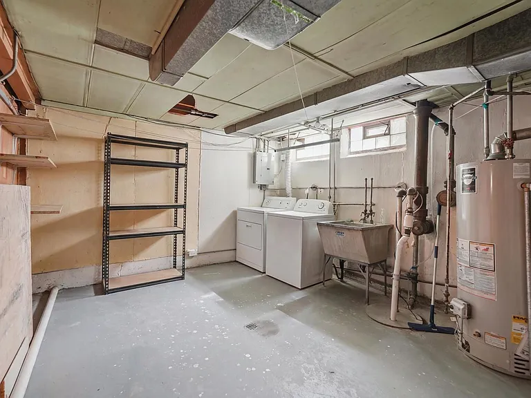 221 S Maple Ave #C — Photo 21