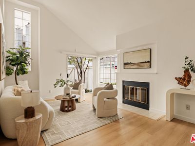 5729 Canterbury Dr, Culver City, CA, 90230