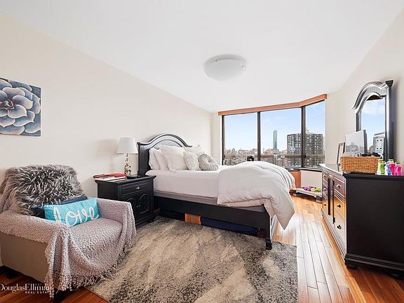 4th image of 630 1st Ave APT 28K