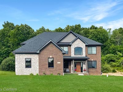 7670 Maple Ridge Ct, Clarkston, MI, 48346