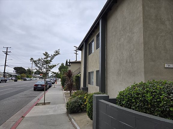 3rd image of 13911 Norwalk Blvd