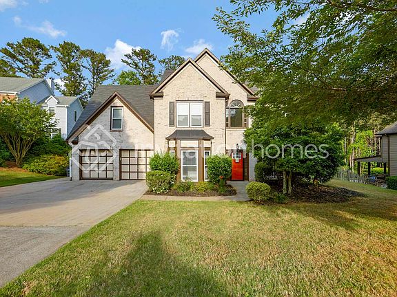 2nd image of 2256 Glenridge Dr