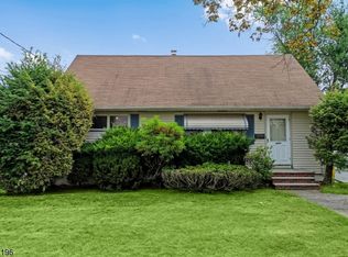 80 Carlson Pkwy, Cedar Grove, NJ 07009