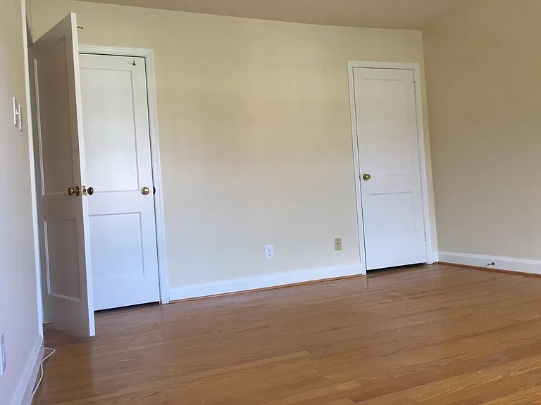 8505 Pleasant Plains Rd — Photo 9