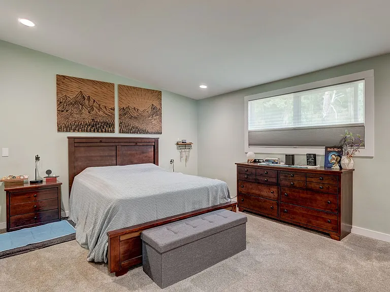 1286 Rainier Ln — Photo 15