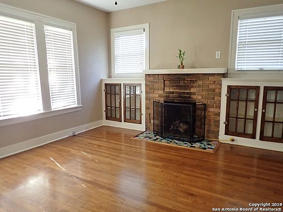 4th image of 811 W Elsmere Pl
