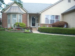 4830 Edge Grove Dr, Groveport, OH 43125