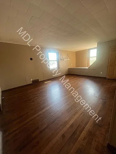 710 Ames Street Photo 1