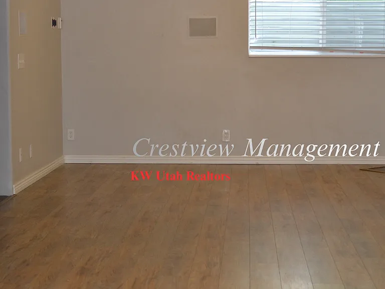 2BR Apartment Close to Daybreak Marina and Trails — Photo 2
