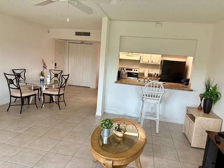 1086 Forest Lakes Dr #305 — Photo 13
