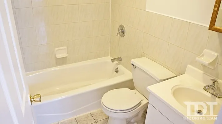 Rented by J Misrahi Realty Corp | media 4