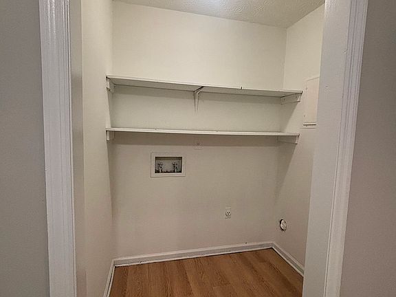 5th image of 87 Wilson Ct