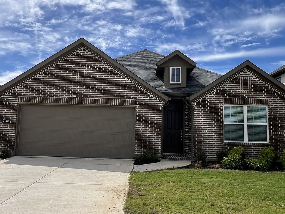 1st image of 708 Palazzo Pl
