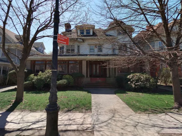 1112 Albemarle Rd, Brooklyn, NY 11218