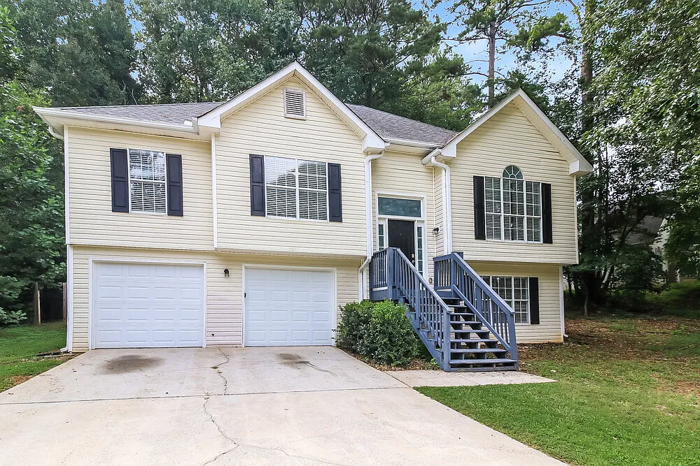 3 bed, 3.0 bath, 2263 sqft, $2,485 — Photo 4