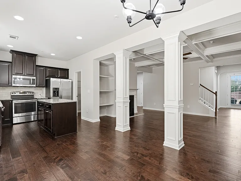 2244 Spicy Pine Ln — Photo 6