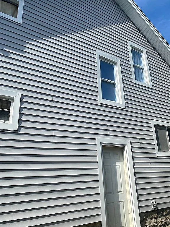52 Akron St photo 1