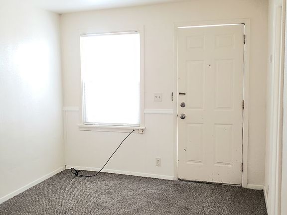 2nd image of 114 N Mission St APT 11