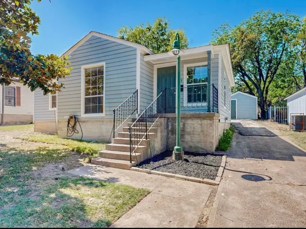 703 S Ravinia Dr, Dallas, TX 75211