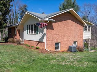 109 Daiquiri Rd, Mount Airy, NC 27030