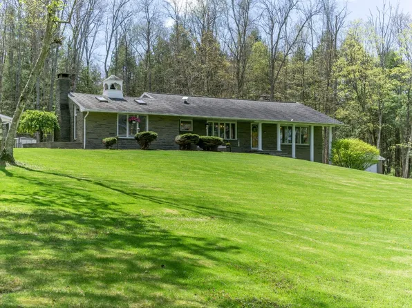 434 Tobey Rd, Apalachin, NY 13732